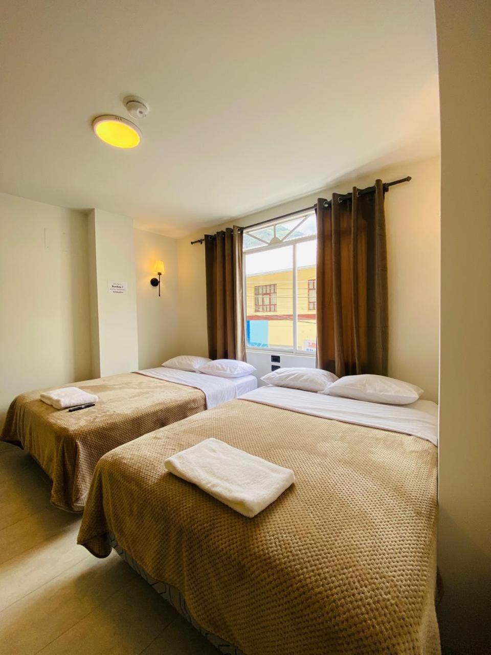 Hotel Bombay 巴尼奥斯 外观 照片
