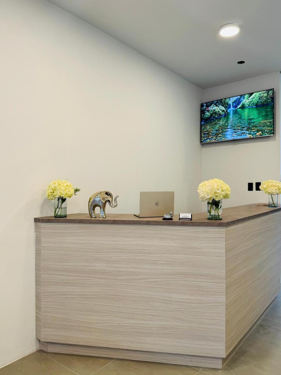 Hotel Bombay 巴尼奥斯 外观 照片