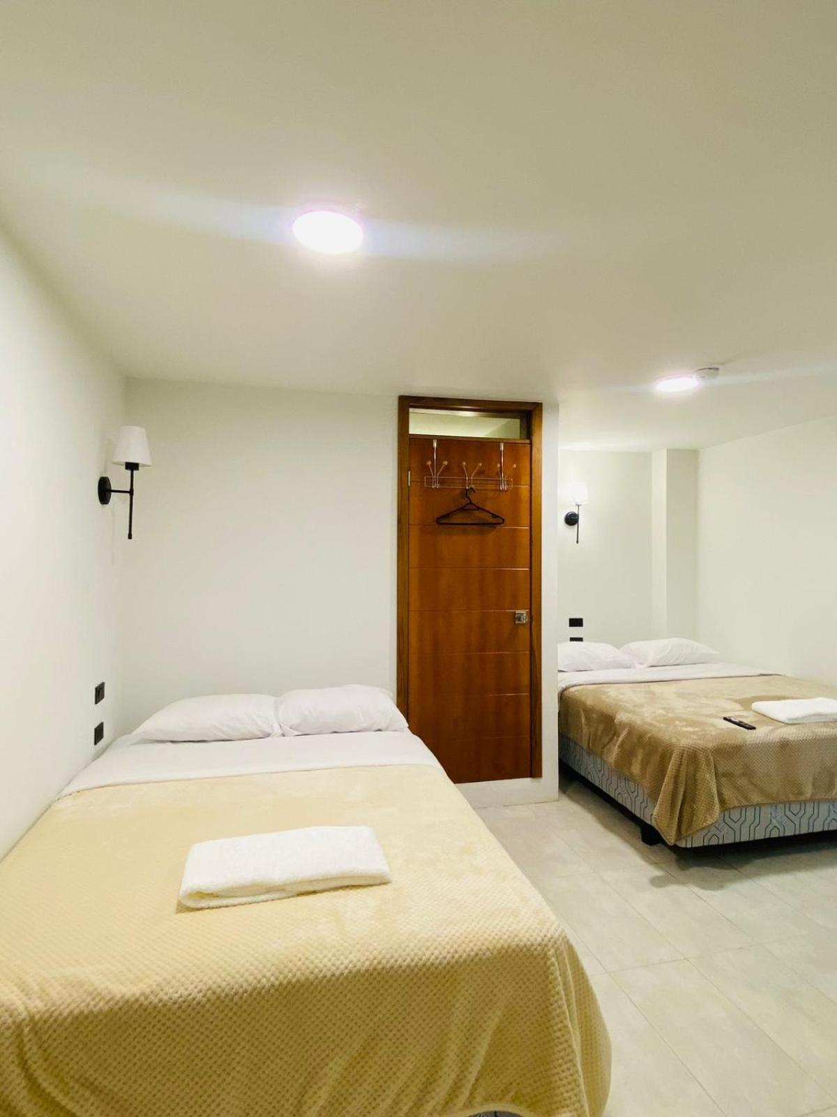Hotel Bombay 巴尼奥斯 外观 照片