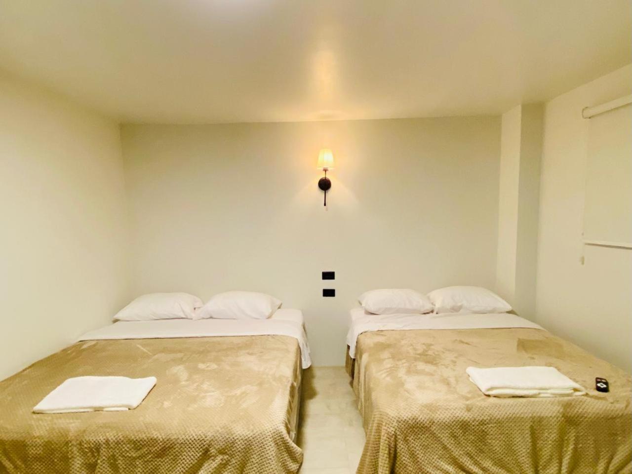Hotel Bombay 巴尼奥斯 外观 照片