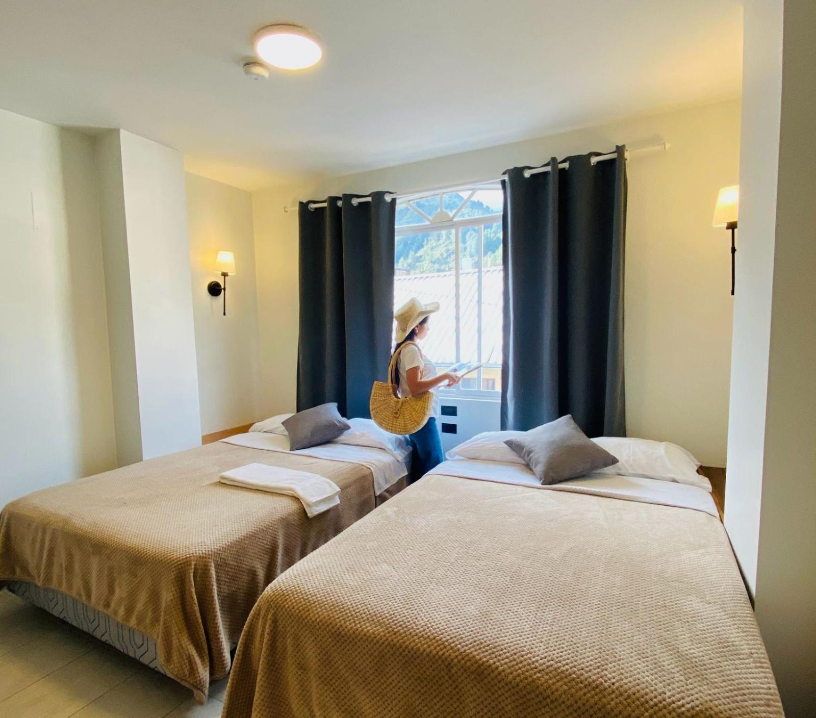 Hotel Bombay 巴尼奥斯 外观 照片
