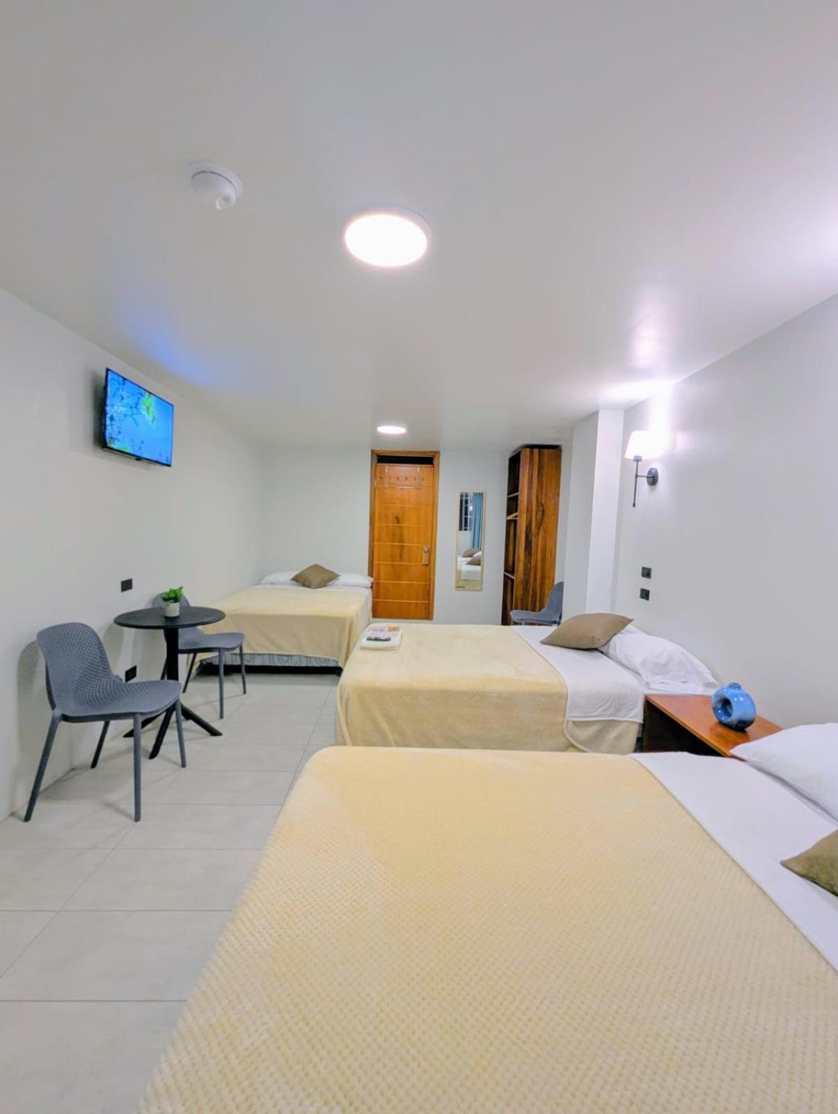 Hotel Bombay 巴尼奥斯 外观 照片