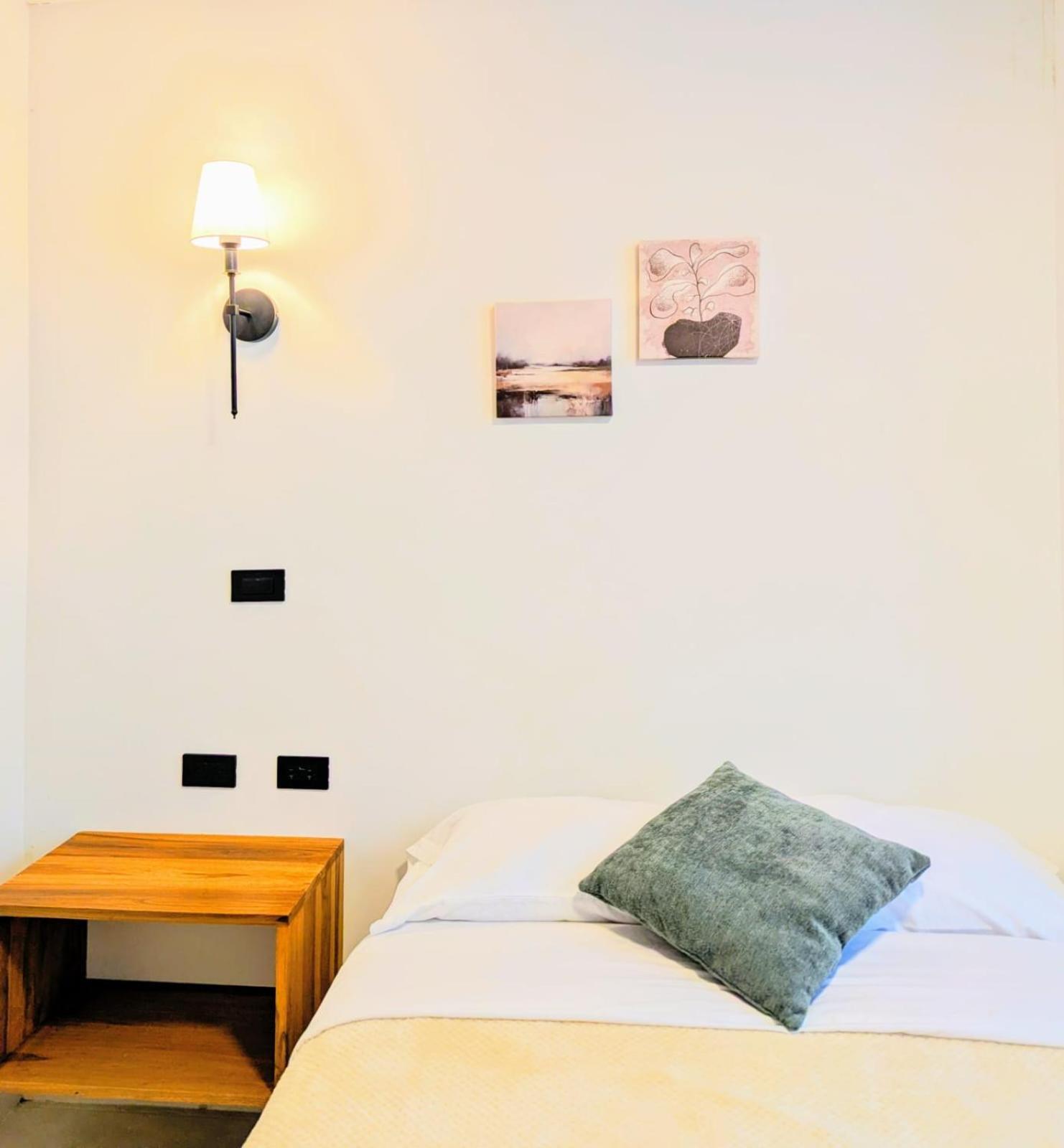 Hotel Bombay 巴尼奥斯 外观 照片