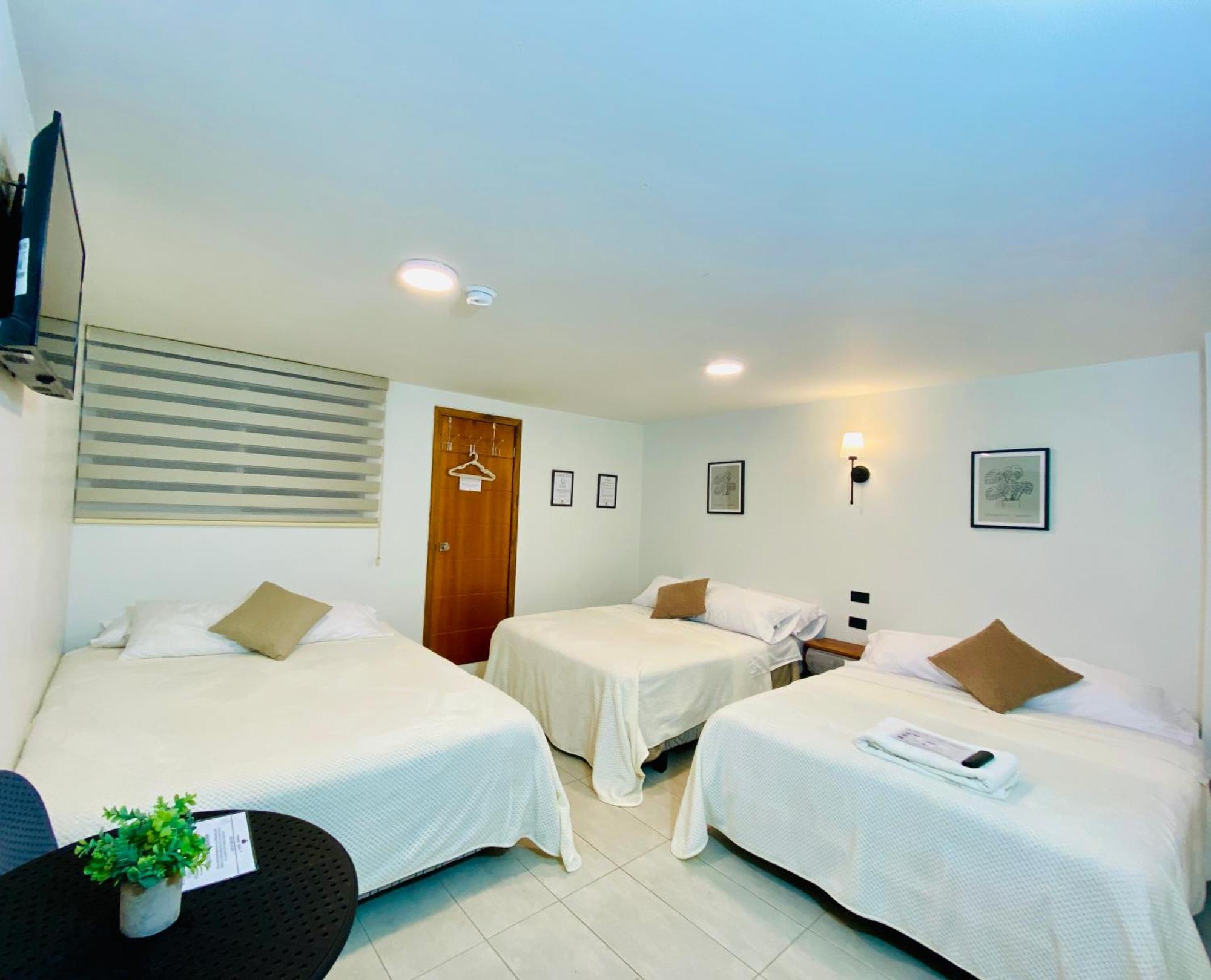 Hotel Bombay 巴尼奥斯 外观 照片